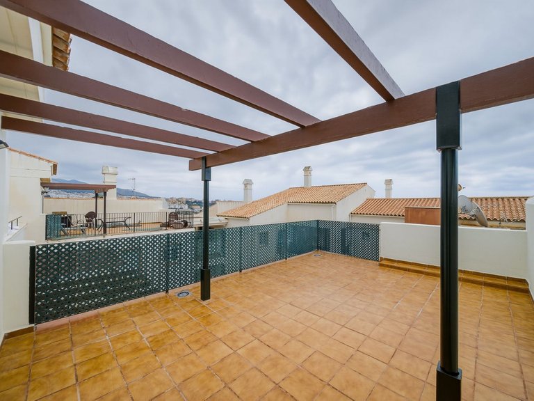 Apartment for Sale in Costa del Sol, Benalmadena Costa, Malaga 25