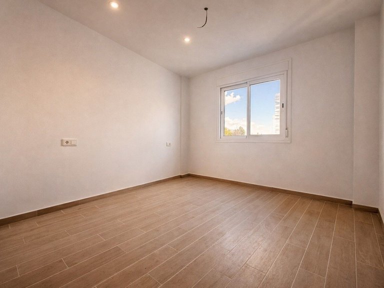 Apartment for Sale in Fuengirola, Malaga 10