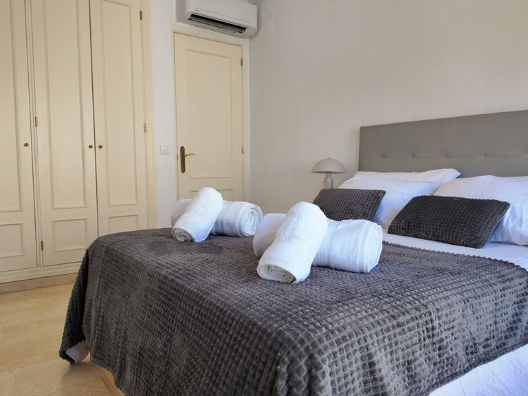 Villa for Sale in Benalmadena, Malaga 28