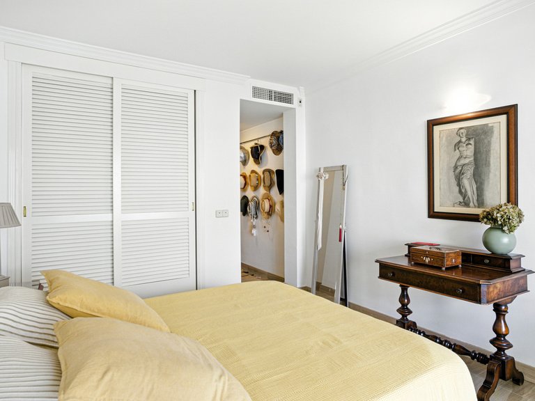 Apartment for Sale in Elviria, Malaga 17