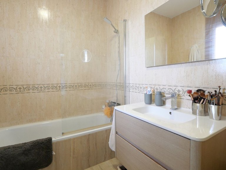 Apartment for Sale in Benalmadena, Malaga 10