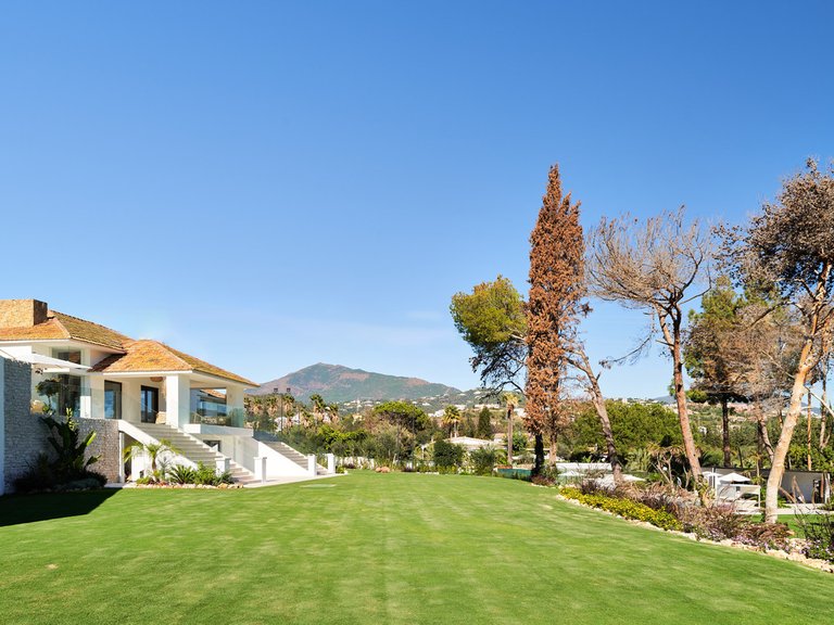 Villa for Sale in San Pedro De Alcántara, Malaga 58