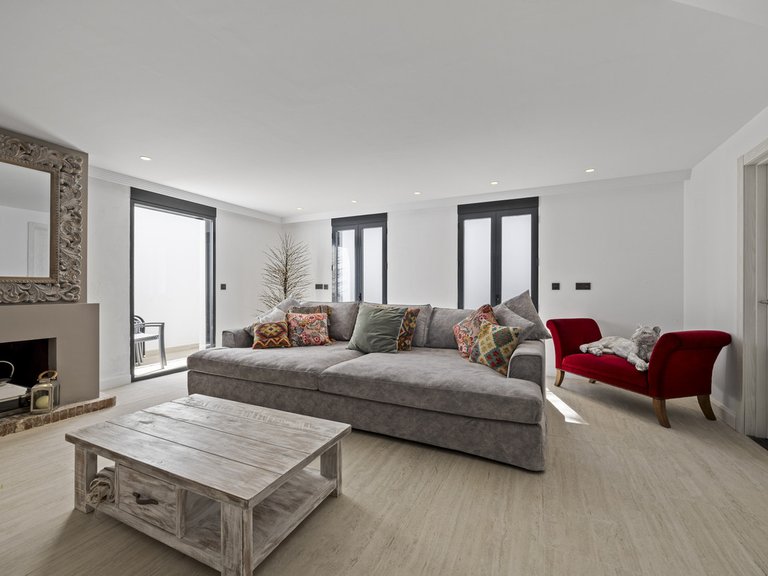 Villa for Sale in Guadalmina Alta, Malaga 10