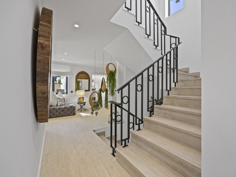 Villa for Sale in Guadalmina Alta, Malaga 15