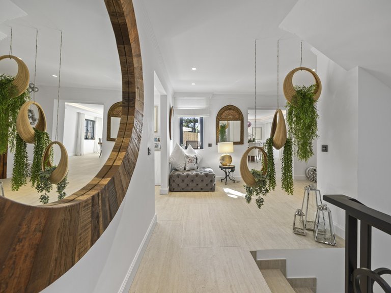 Villa for Sale in Guadalmina Alta, Malaga 17
