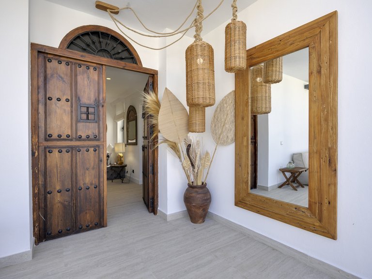 Villa for Sale in Guadalmina Alta, Malaga 31