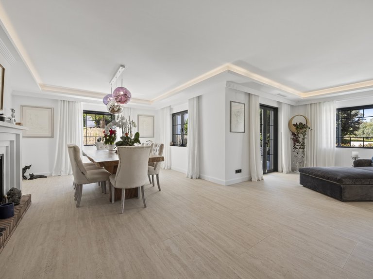 Villa for Sale in Guadalmina Alta, Malaga 4