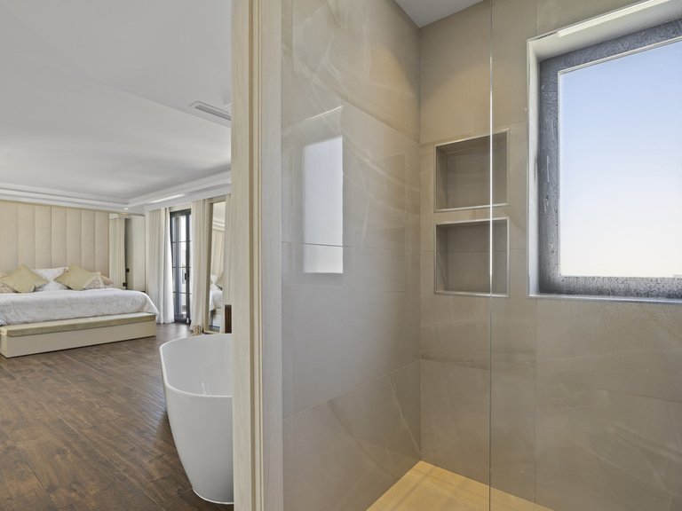 Villa for Sale in Guadalmina Alta, Malaga 40
