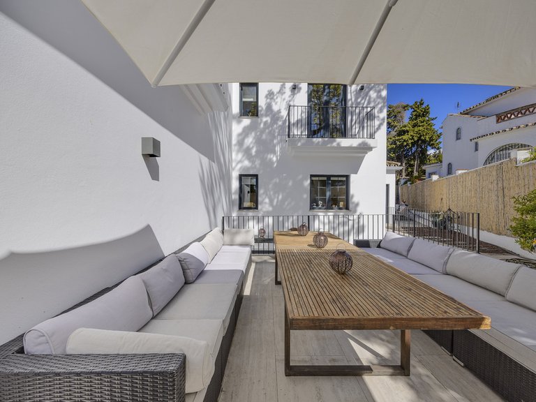 Villa for Sale in Guadalmina Alta, Malaga 46