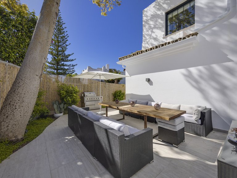 Villa for Sale in Guadalmina Alta, Malaga 47