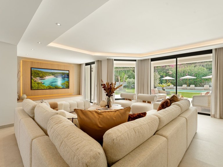 Villa for Sale in Marbella, Malaga 12