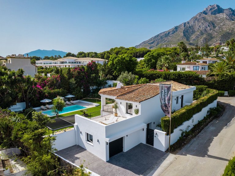 Villa for Sale in Marbella, Malaga 37