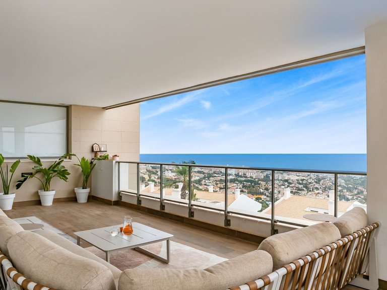 Apartment for Sale in Benalmadena Costa, Malaga 1