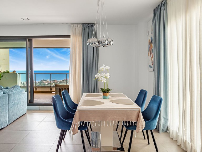 Apartment for Sale in Benalmadena Costa, Malaga 11
