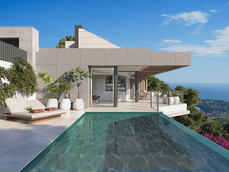 Villa for Sale in Pinares De San Antón, Malaga 2