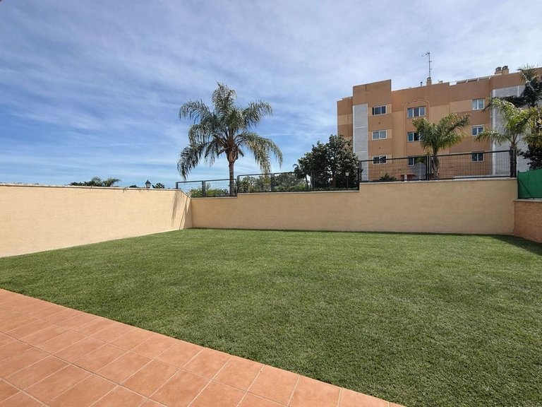 Villa for Sale in Estepona, Malaga 1