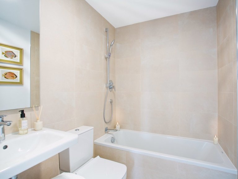 Apartment for Sale in Costa del Sol Fuengirola, Malaga 18