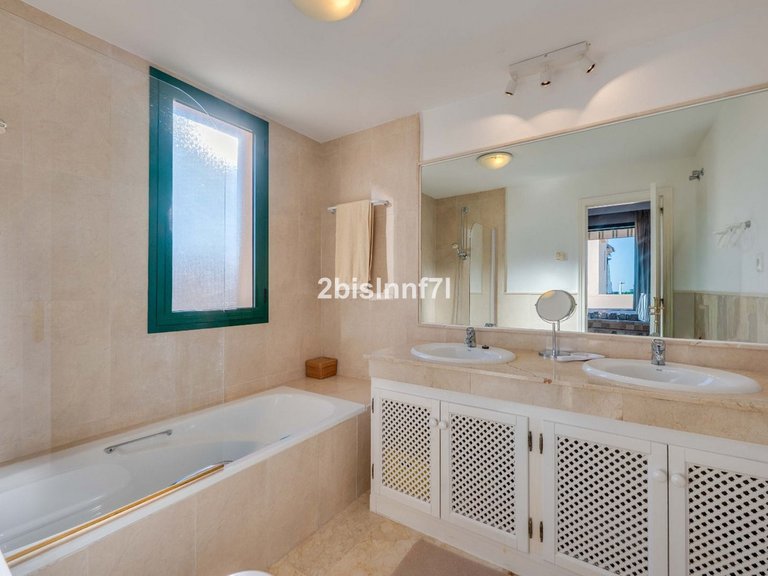 Apartment for Sale in Elviria, Malaga 11