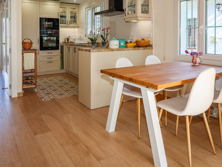 Villa for Sale in Alhaurín El Grande, Malaga 12