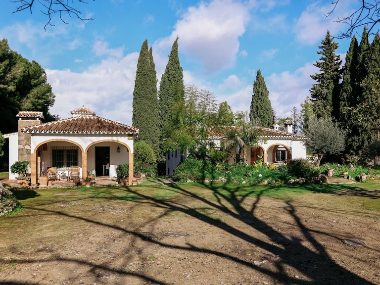 Villa for Sale in Alhaurín El Grande, Malaga 4