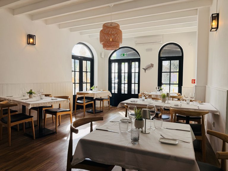 Commercial for Sale in Cabopino, Malaga 13