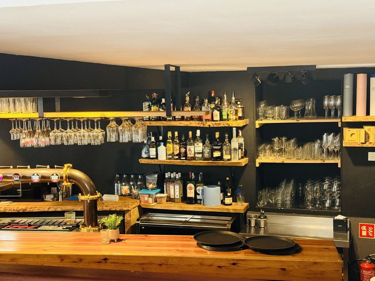 Commercial for Sale in Cabopino, Malaga 24