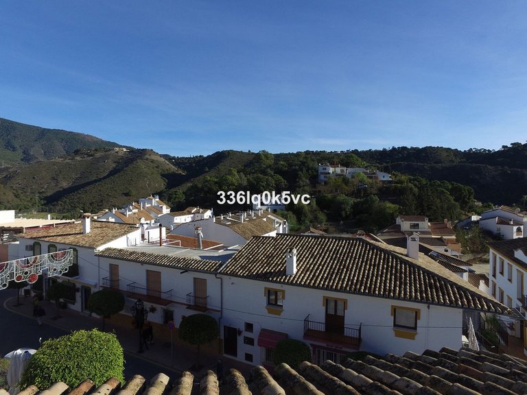 Apartment for Sale in Benahavís, Malaga 6