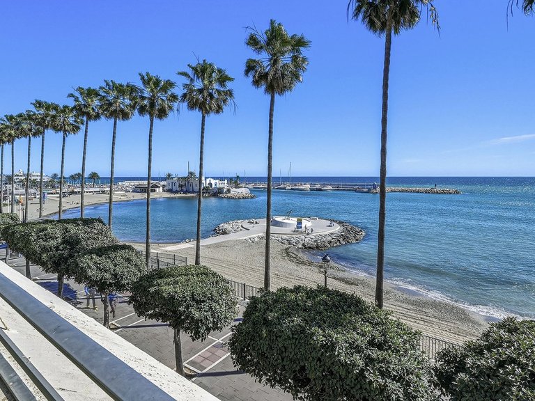Penthouse for Sale in Marbella, Malaga 2