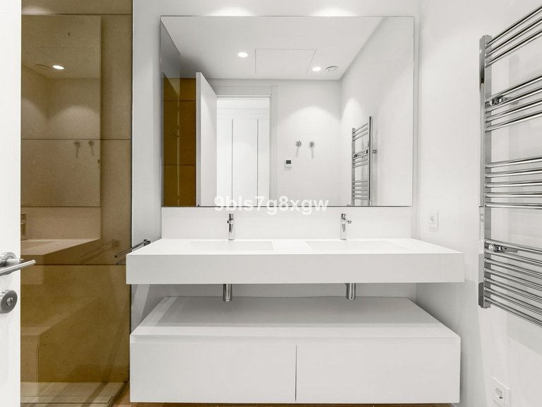 Apartment for Sale in Benahavís, Malaga 27