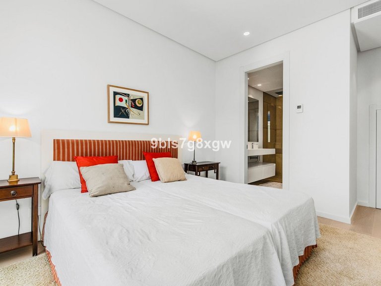 Apartment for Sale in Benahavís, Malaga 29