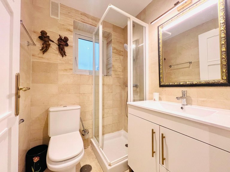 Apartment for Sale in The Golden Mile, Malaga 13