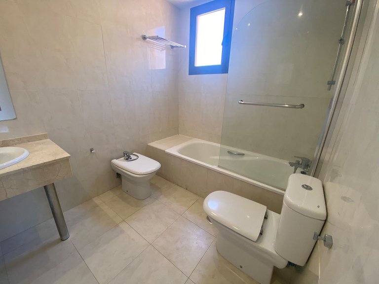 Apartment for Sale in Costa del Sol, The Golden Mile, Malaga 20