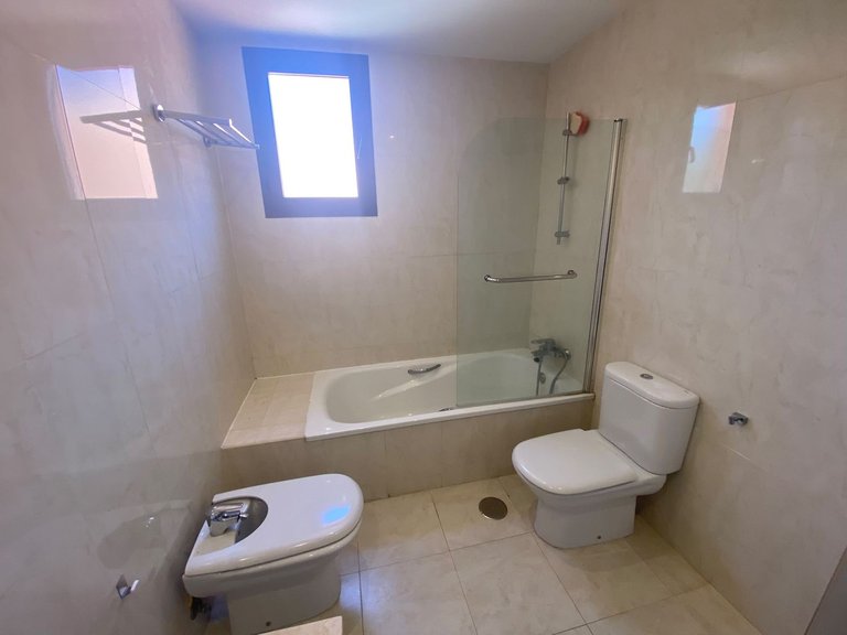 Apartment for Sale in Costa del Sol, The Golden Mile, Malaga 21