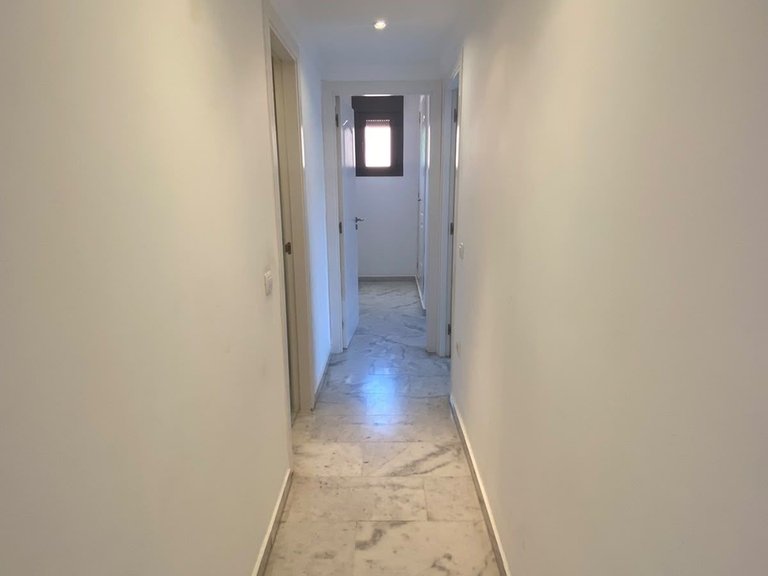 Apartment for Sale in Costa del Sol, The Golden Mile, Malaga 22