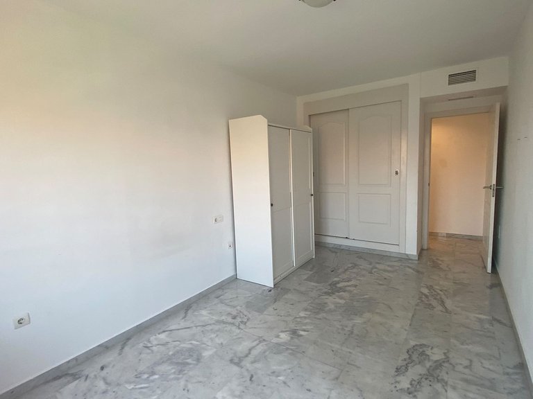 Apartment for Sale in Costa del Sol, The Golden Mile, Malaga 27