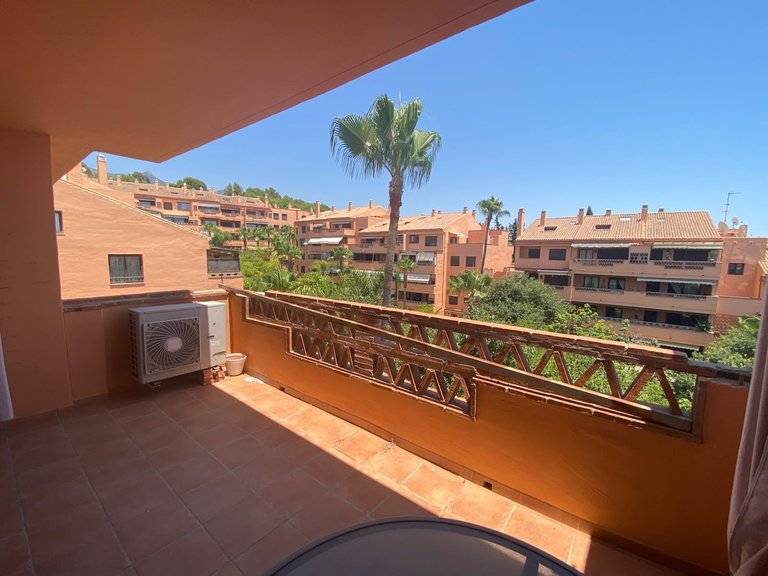 Apartment for Sale in Costa del Sol, The Golden Mile, Malaga 4