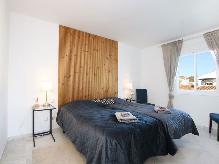 Apartment for Sale in Nueva Andalucía, Malaga 19