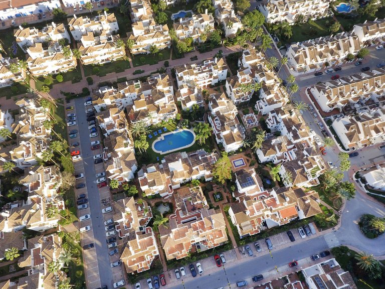Apartment for Sale in Nueva Andalucía, Malaga 3