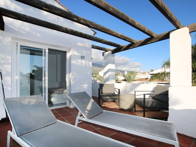 Apartment for Sale in Nueva Andalucía, Malaga 4