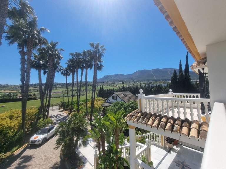 Villa for Sale in Alhaurín El Grande, Malaga 3