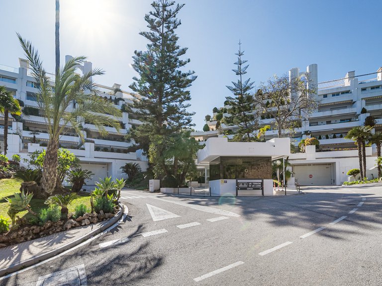 Apartment for Sale in The Golden Mile, Malaga 16