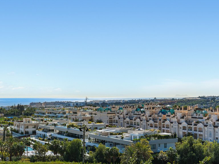 Apartment for Sale in The Golden Mile, Malaga 19