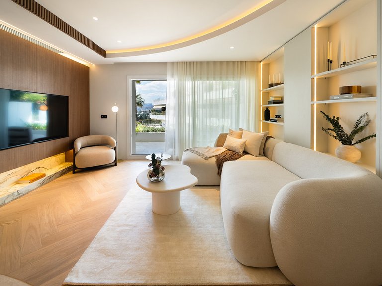 Apartment for Sale in The Golden Mile, Malaga 23