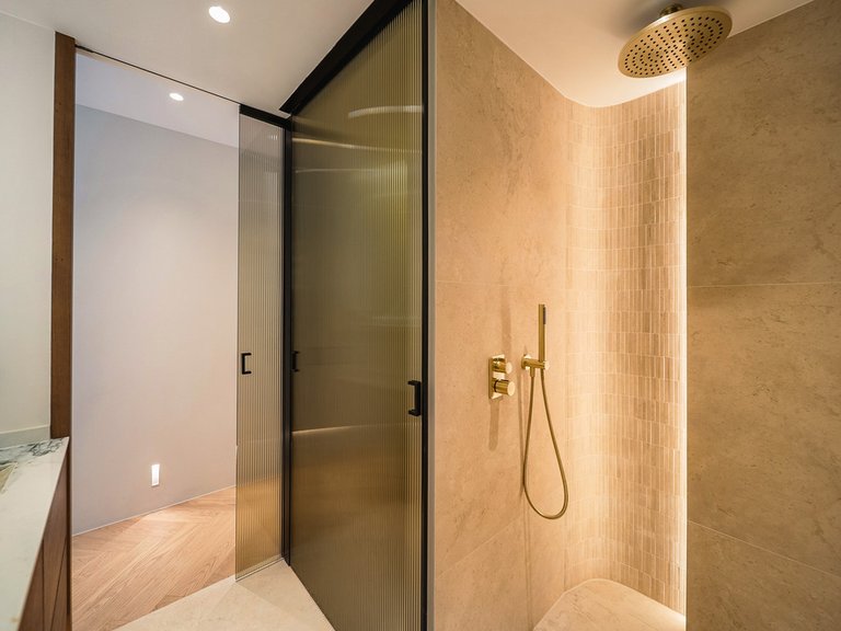 Apartment for Sale in The Golden Mile, Malaga 54