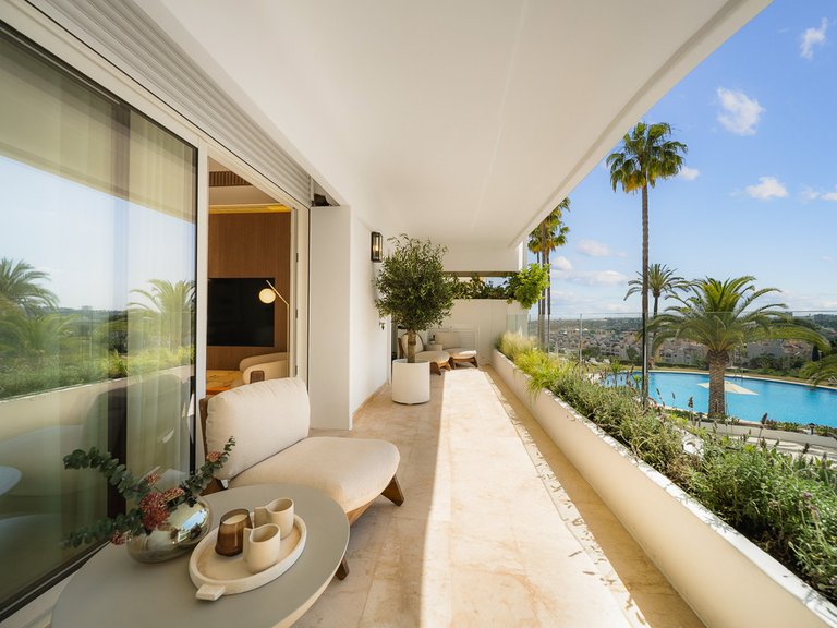 Apartment for Sale in The Golden Mile, Malaga 57