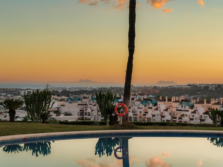 Apartment for Sale in The Golden Mile, Malaga 7