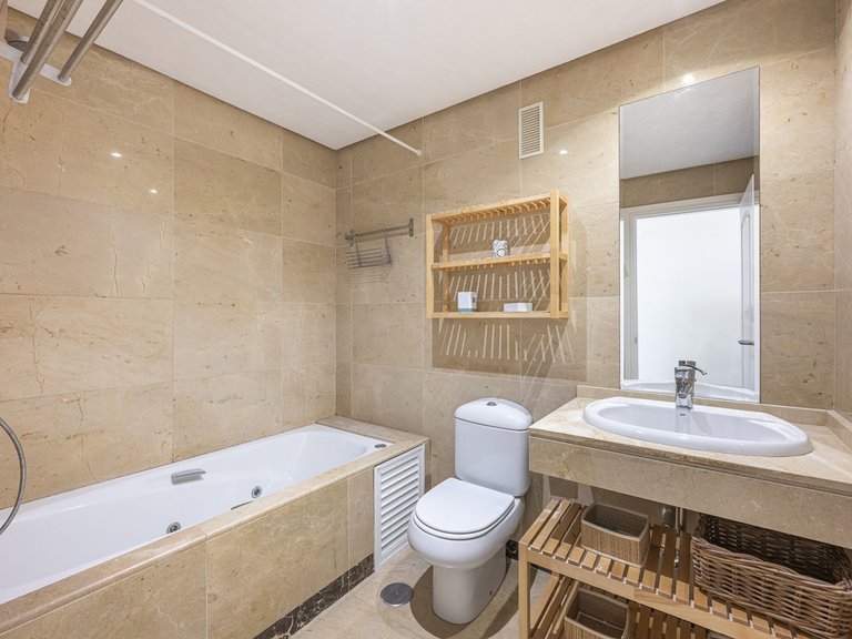 Apartment for Sale in La Alcaidesa, Cadiz 16