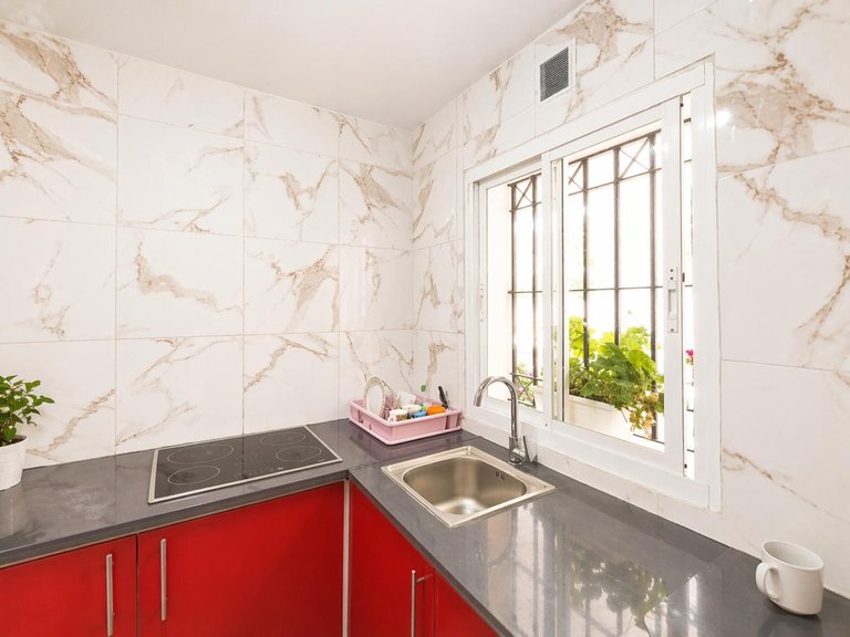 Apartment for Sale in El Pinillo, Malaga 5