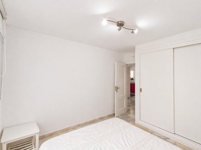 Apartment for Sale in El Pinillo, Malaga 9