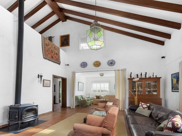 Villa for Sale in Estepona, Malaga 3